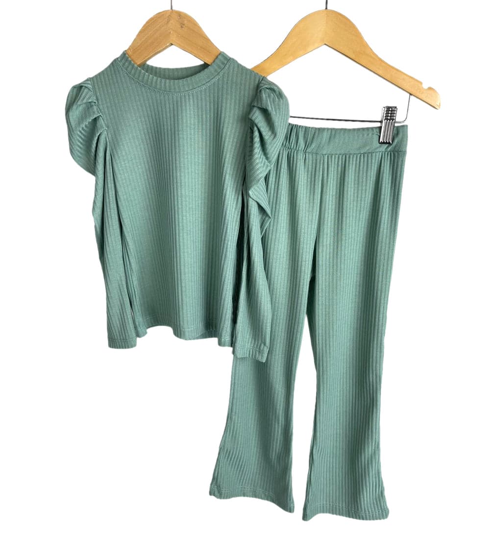 Girls Lounge Wear Puff Sleeve Top and Pants Outfit